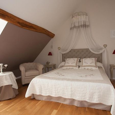 Les Jarrieres Bed and Breakfast Dame-Marie-les-Bois Eksteriør billede