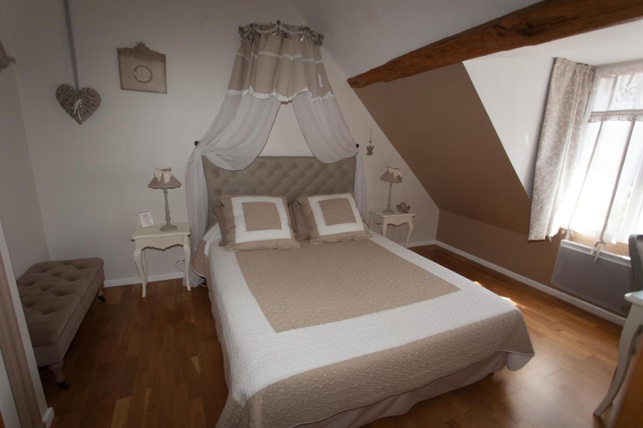 Les Jarrieres Bed and Breakfast Dame-Marie-les-Bois Eksteriør billede