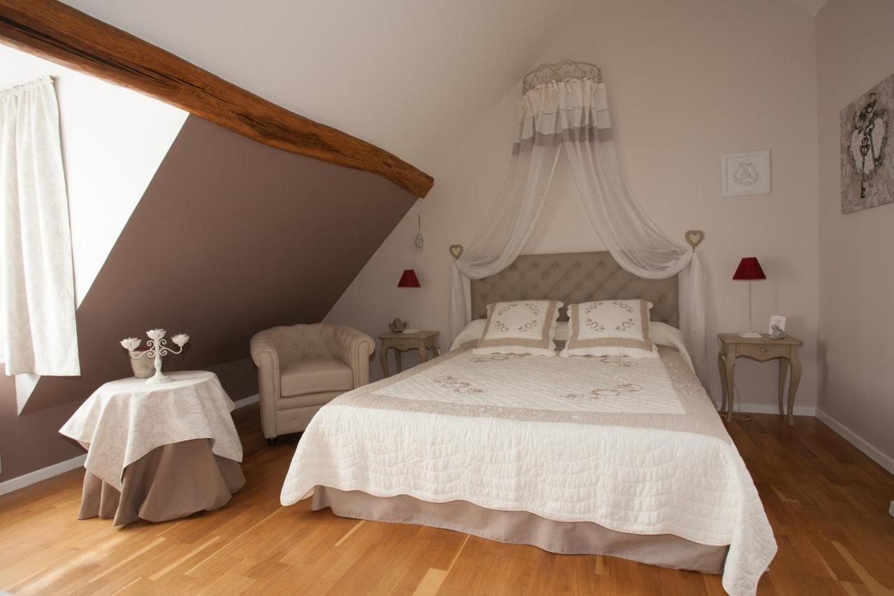Les Jarrieres Bed and Breakfast Dame-Marie-les-Bois Eksteriør billede