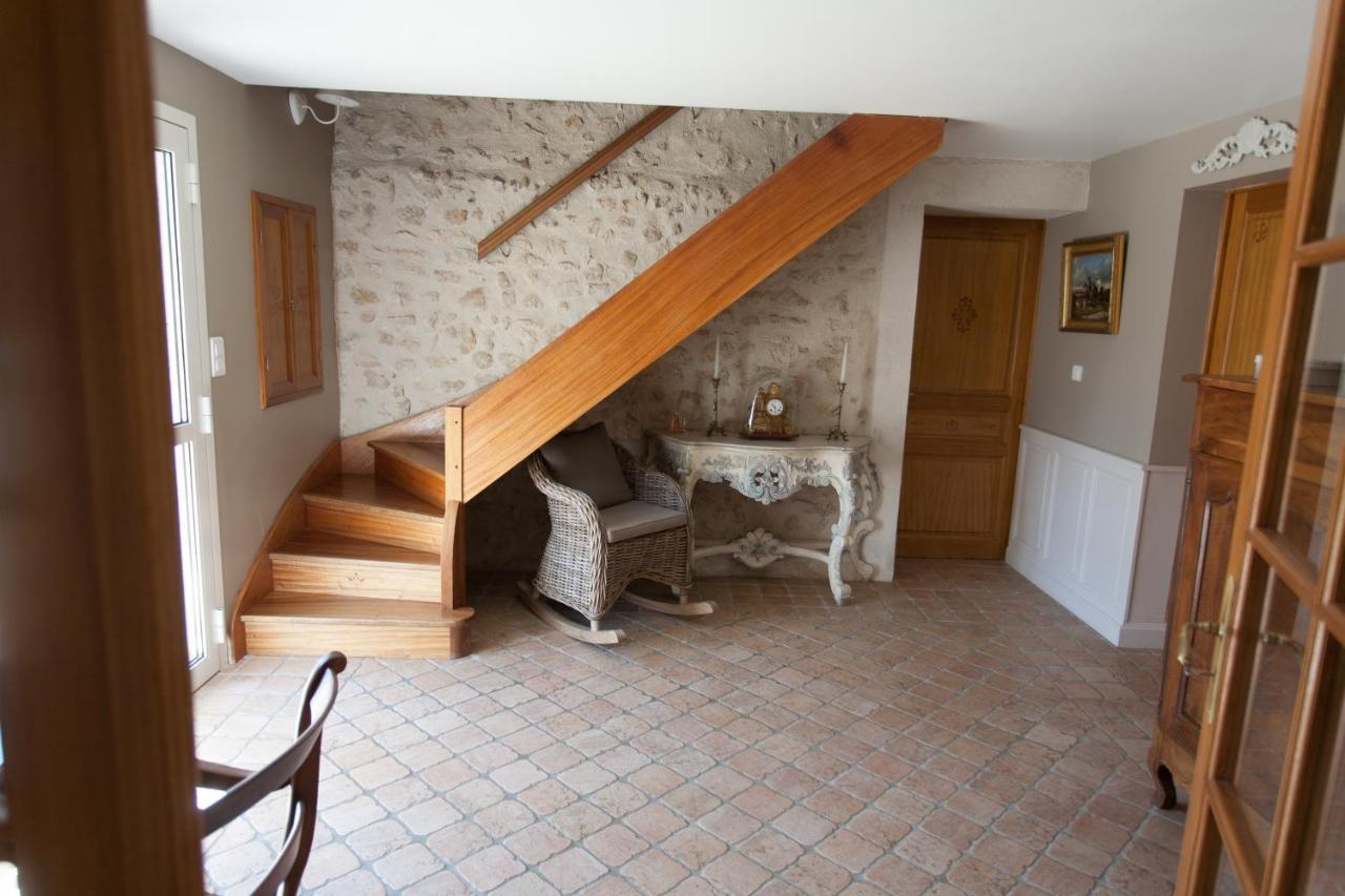 Les Jarrieres Bed and Breakfast Dame-Marie-les-Bois Eksteriør billede