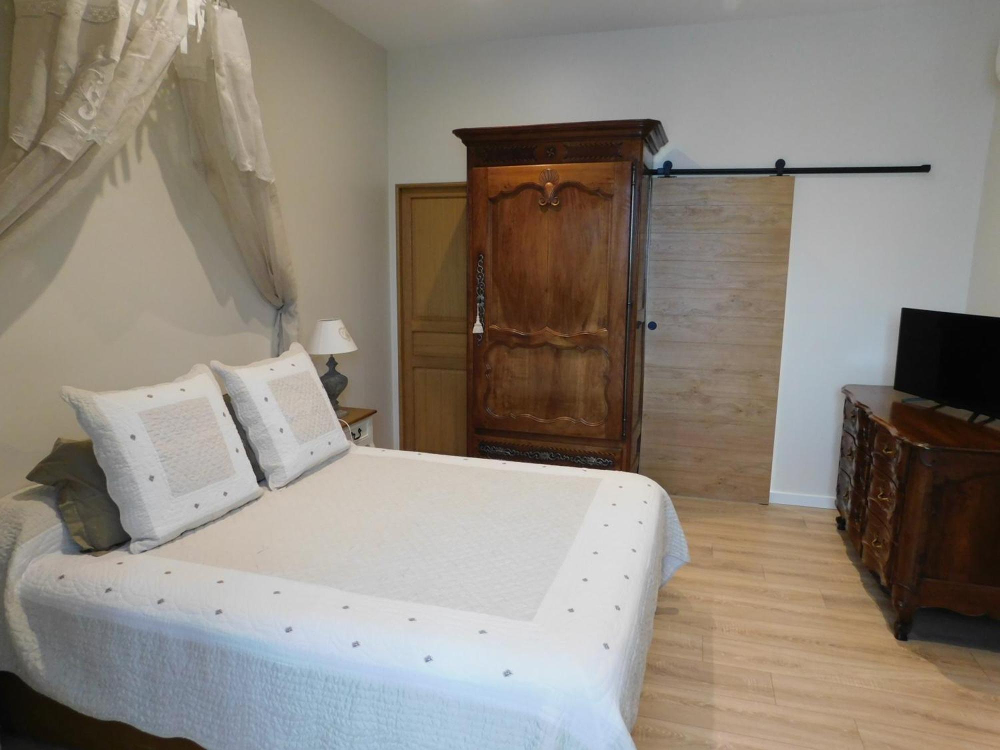 Les Jarrieres Bed and Breakfast Dame-Marie-les-Bois Eksteriør billede