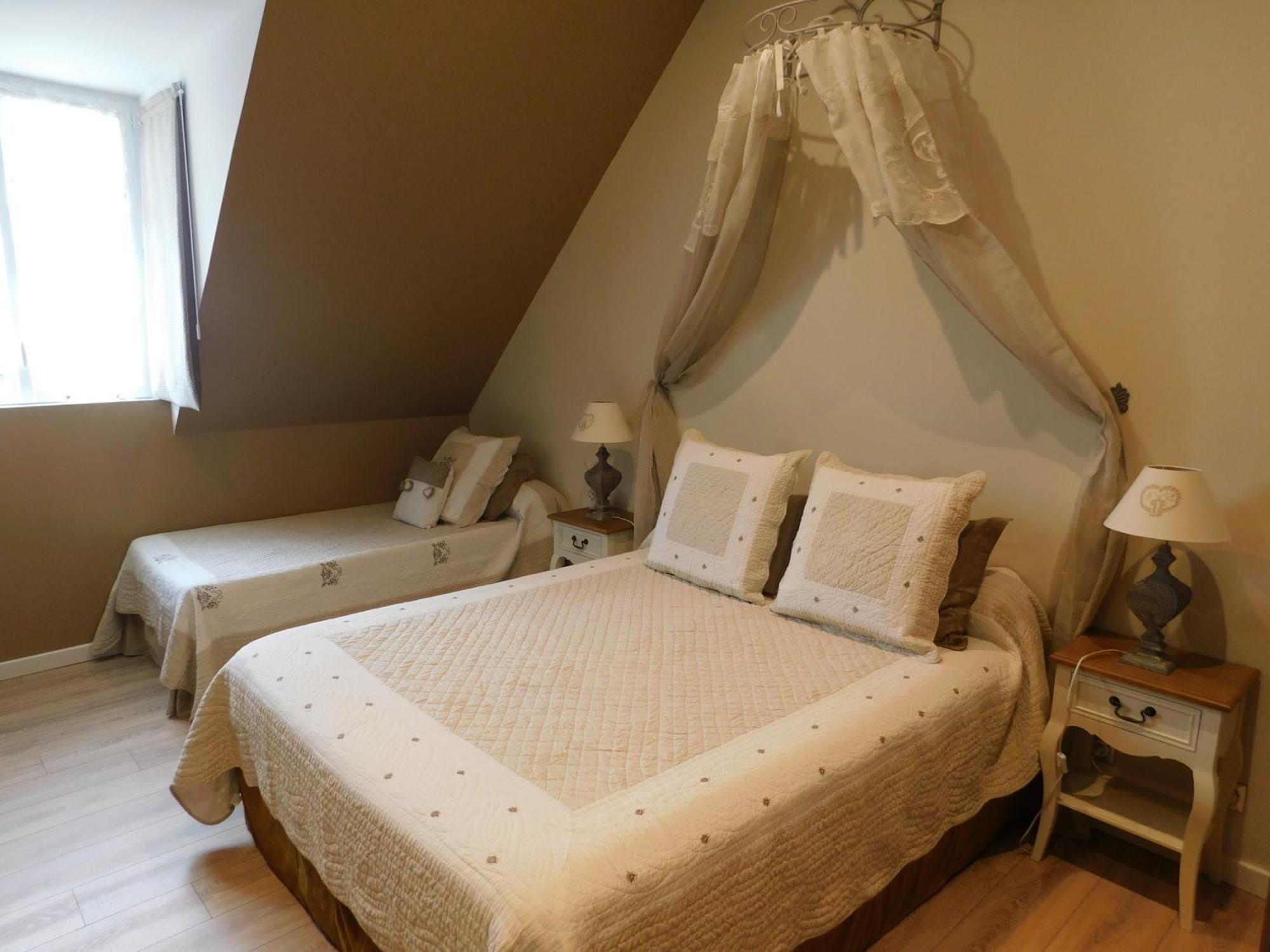 Les Jarrieres Bed and Breakfast Dame-Marie-les-Bois Eksteriør billede