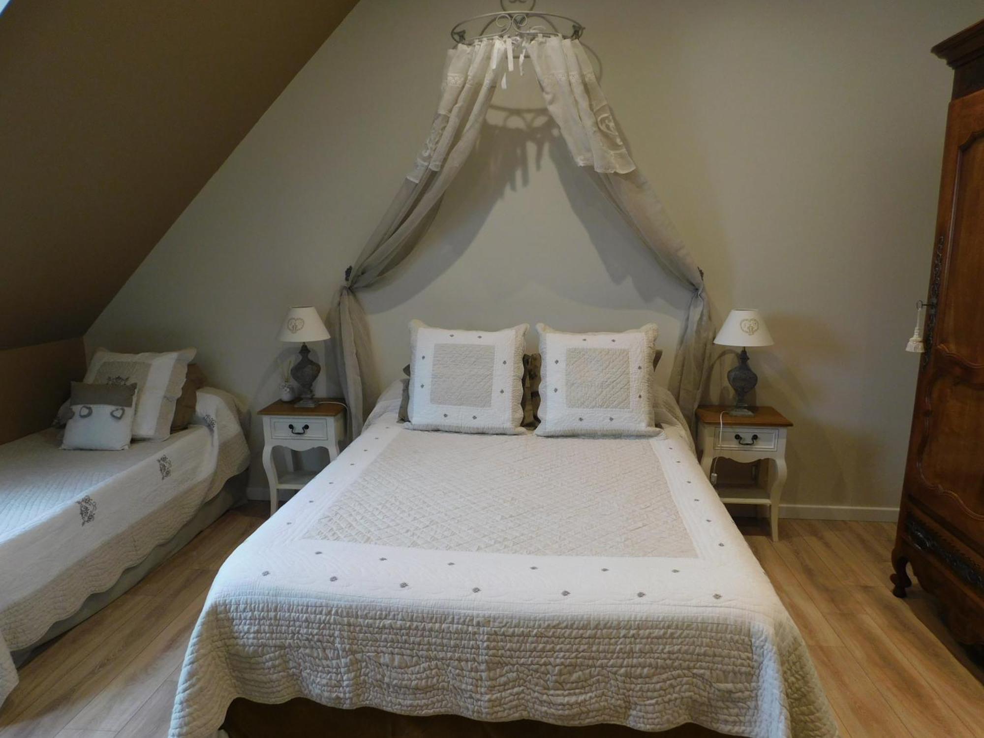 Les Jarrieres Bed and Breakfast Dame-Marie-les-Bois Eksteriør billede